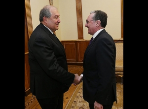 Նախագահ Արմեն Սարգսյանն աշխատանքային հանդիպում է ունեցել Զոհրաբ Մնացականյանի հետ