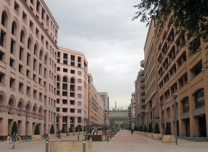 В столице будет установлена скульптураа “Шагающий человек”