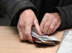 С 1 января увеличатся пенсии, зарплаты и пособия по уходу за ребенком в возрасте до двух лет