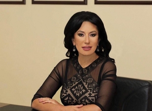 Живите здесь и сейчас: новогоднее послание Наиры Зограбян