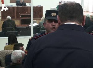 Վիճաբանություն՝ Ռոբերտ Քոչարյանի դատական նիստի ժամանակ