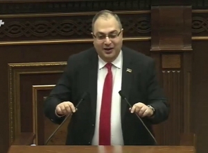 Այդ ինչո՞ւ չէր բերում այդ հարցը, ինչո՞ւ չէր դիմում Սահմանադրական Դատարան