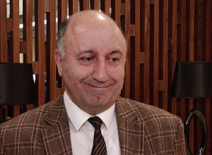 «Հայաստանը և Էստոնիան գտնվում են «բարիկադների» տարբեր կողմերում»․ Ավետիք Ղուկասյան