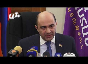 Տղաներ և սիրելի աղջիկներ գլուխներդ մի կորցրեք, էսօր կաք վաղը՝ չկաք․ Մարուքյանը՝ «Իմ Քայլին»