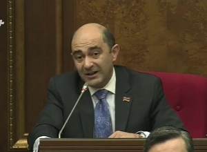 ԱԺ նախագահը ոտնահարում է  իրավունքները. Էդմոն Մարուքյանը՝ Արարատ Միրզոյանին