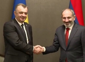 Փաշինյանը Ալմաթիում հանդիպել է Մոլդովայի վարչապետ Իոն Կիկուի հետ