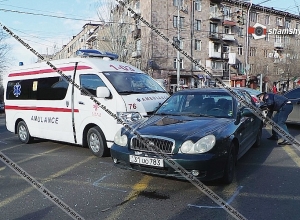 Բախվել են շտապօգնության մեքենան ու Hyundai-ը․  Shamshyan.com