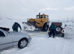 Разблокировали 259 автомобилей: есть закрытые и труднопроходимые дороги