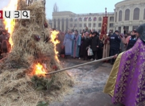 Գյումրու Վարդանանց հրապարակում վառվել է Տեառնընդառաջի խարույկը