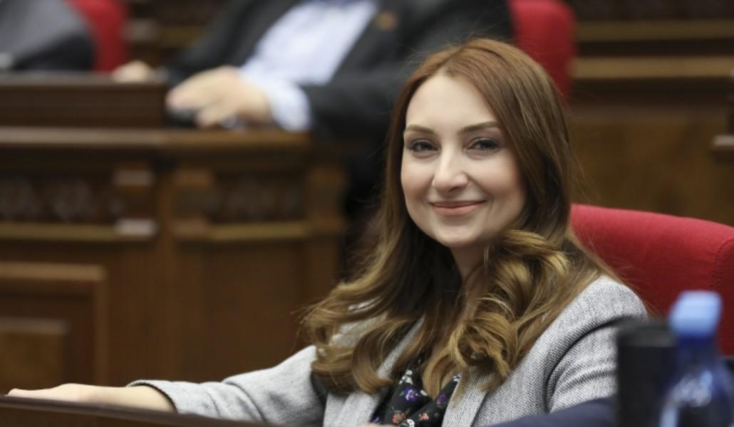 Լիլիթ Մակունց