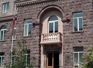 Для регистрации в ЦИК представили документы 23 партии и 4 блока