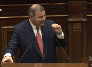 Չեղած գետերի վրա կամուրջներ չեն կառուցում