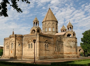 Первопрестольный Святой Эчмиадзин объявляет Всеармянский сбор пожертвований для кафедрального собора