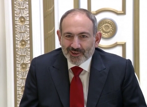 Никол Пашинян встретился с министром обороны Грузии