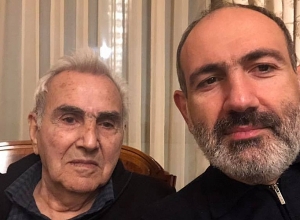 Сегодня моему отцу исполнилось 80 лет: Никол Пашинян