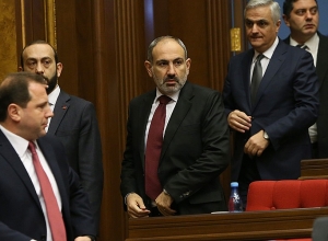 Вопросы и ответы Национального собрания с Правительством : ПРЯМОЙ ЭФИР