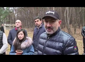 Այսինքն պապենական մեթոդներով․ Փաշինյան