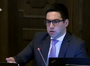 LIVE. Heated discussion at the Government meeting