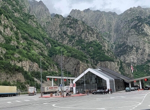 Tigran Avinyan: About 140 Armenian citizens, who have been at the Lars checkpoint for several days, were allowed to come to Armenia