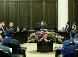 Среди 194 человек у нас нет тяжелых и крайне тяжелых больных: Арсен Торосян