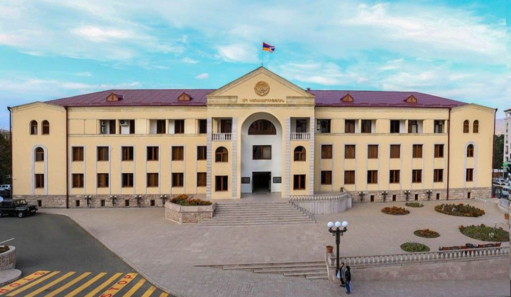 90718085_114280683546054_6836272180590804992_o