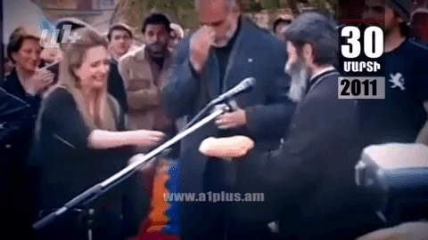 Календарь. 30-е марта: Роберт Кочарян стал президентом РА, Раффи Ованнисян прекратил голодовку