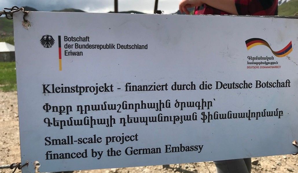 schild-fuer-gefoerderte-kleinstprojekte