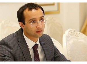 Обсуждается вопрос разрешения деятельности некоторых хозяйствующих субъектов: помощник премьер-министра