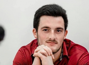 Молодой человек, приобретший проблемы со здоровьем во время службы, нуждается в лечении