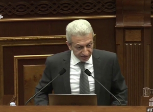 Մենք 300 մլրդ դրամ ազատ միջոցներ չունենք. Ջանջուղազյանը արձագանքեց Մարուքյանի առաջարկին