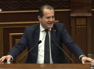 Կառավարության ամբողջ միջոցառումների ծրագիրը խորապես վերանայման կարիք ունի. Խաչատրյան