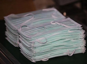 Жителям Гавара раздали маски