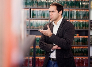 Обыски в квартире, автомобиле Ара Хачатряна завершились: что было конфисковано?