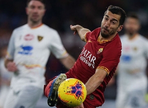 Arsenal demands 10 million pounds for Henrikh Mkhitaryan. Roma does not agree
