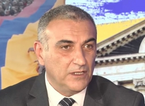 Думаю, было наоборот: Микаэл Минасян предложил заплатить деньги и уехать: Айк Геворгян