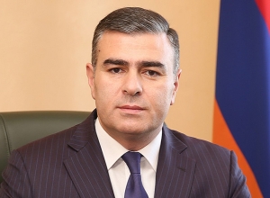 Службе, обеспечивающей принудительное исполнение, 22 года: послание