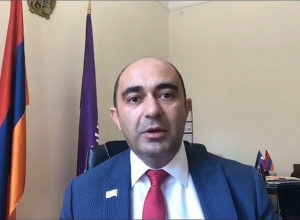 Էդմոն Մարուքյանն ուղիղ եթերում անդրադառնում է այսօրվա ԱԺ ծեծկռտուքին