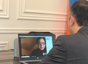 Эдуард Агаджанян провел видеовстречу с директором ПОУ Санджеем Праданом