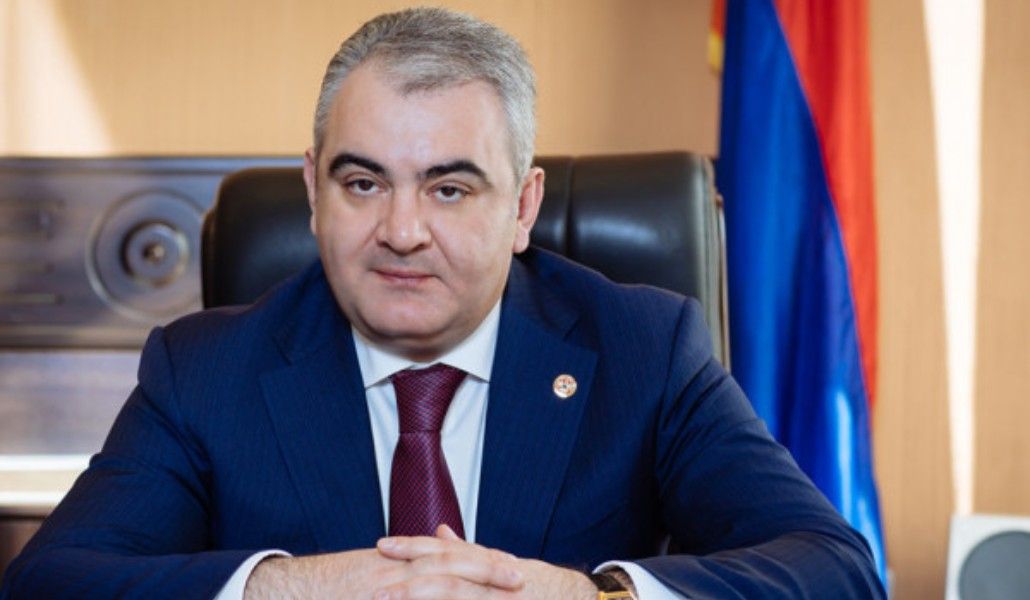արման