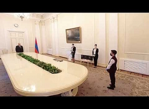 Армен Саркисян поощрил победителей конкурса студенческих работ