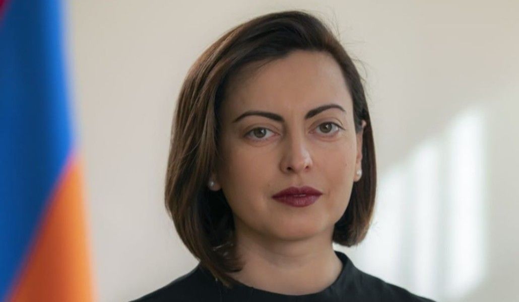 Լենա Նազարյան