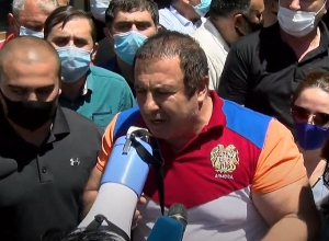 «Кто замолчит – аморальный парень»: Гагик Царукян