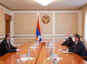 Араик Арутюнян принял секретаря СБ РА Армена Григоряна