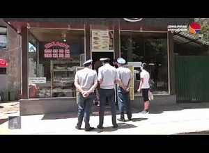 Приостановлена работа более сотни организаций, действующих в продовольственной цепочке