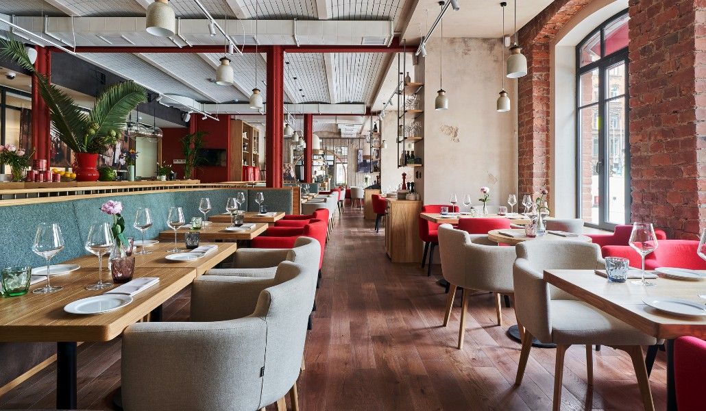 feature_-_Main_hall_1