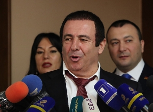 Суд расследует вопрос  ареста Гагика Царукяна: ПРЯМОЙ ЭФИР