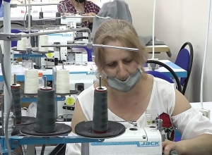 Համավարակի օրերին հիմնականում բժշկական դիմակ, հագուստ ու սպիտակեղեն են կարում