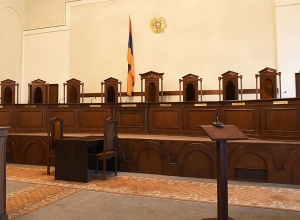 На повестке КС вопрос заявления адвокатов Роберта Кочаряна: ПРЯМОЙ ЭФИР