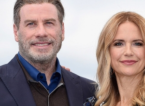 В возрасте 57 лет скончалась супруга актера Джона Траволты