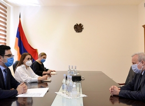 Рустам Бадасян обсудил с послом России вопросы развития сотрудничества